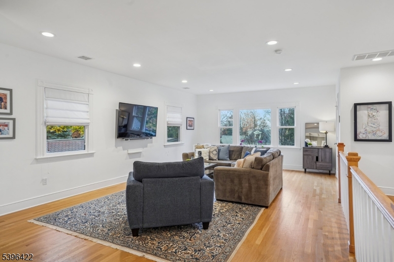 Upper Wyoming - Residential