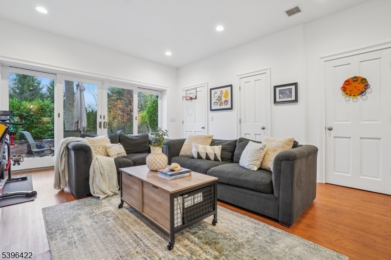 Upper Wyoming - Residential