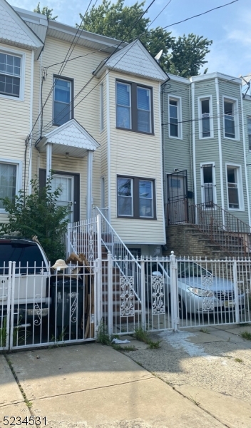 Photo 1 of 19 of 49 Arlington Ave house