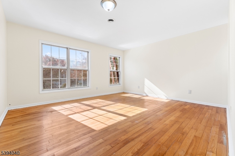 LINCOLN ESTATES - Residential