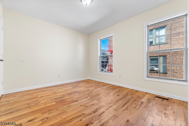 LINCOLN ESTATES - Residential