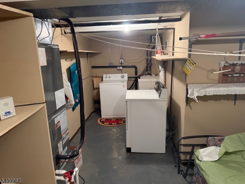 condo/townhouse/apt - Residential