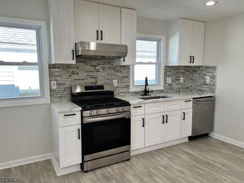 MLS: 3950163