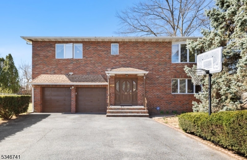 42-00 Debruin Dr