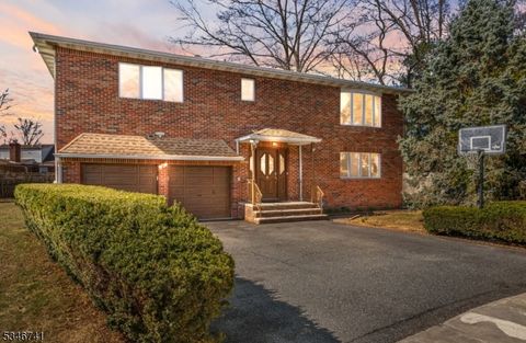 42-00 Debruin Dr Fair Lawn Boro NJ 07410