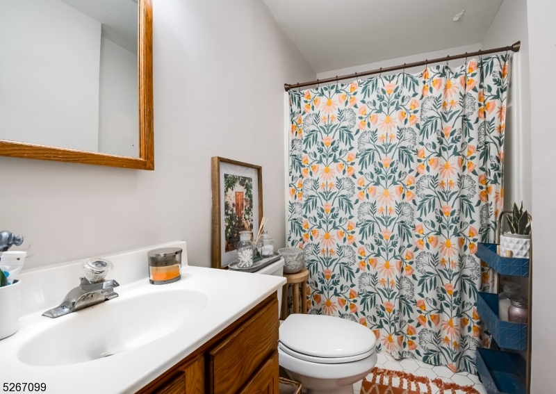 Centenary College - Residential Income