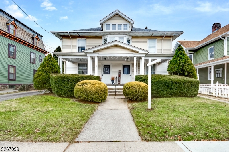 Centenary College - Residential Income