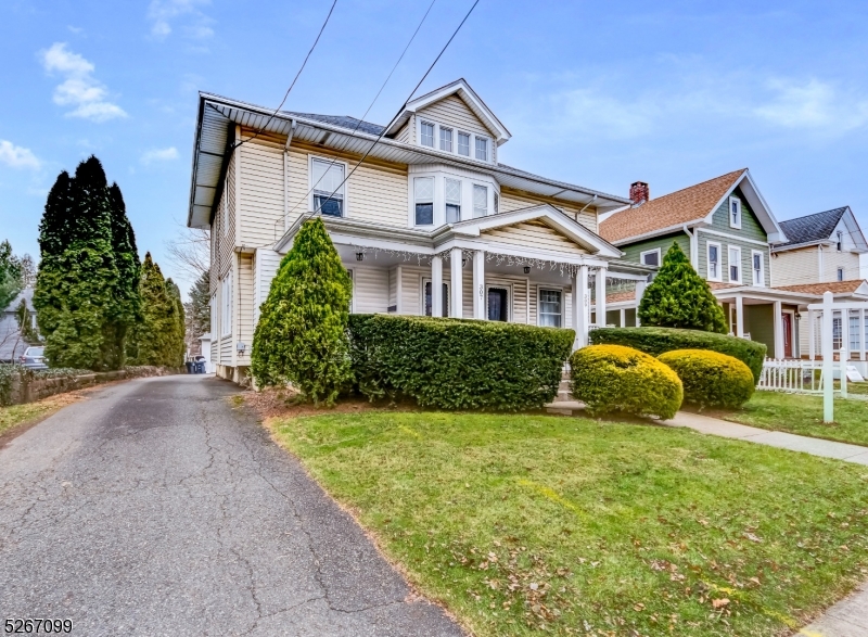 Centenary College - Residential Income