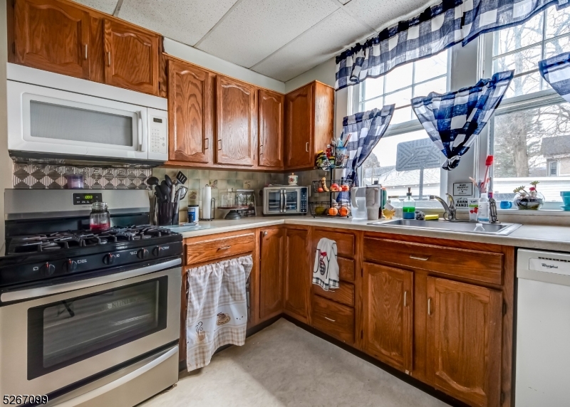 Centenary College - Residential Income