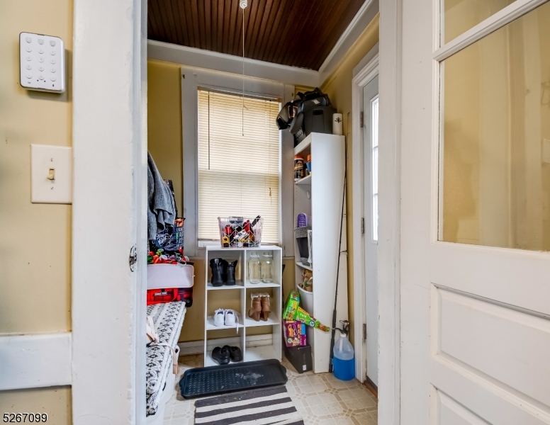 Centenary College - Residential Income