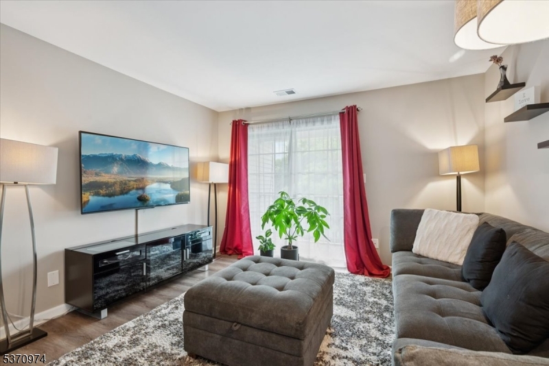 Bridgewater Twp., New Jersey 08805, United States, 2 Bedrooms Bedrooms, ,2 BathroomsBathrooms,Residential,Coming Soon,171161