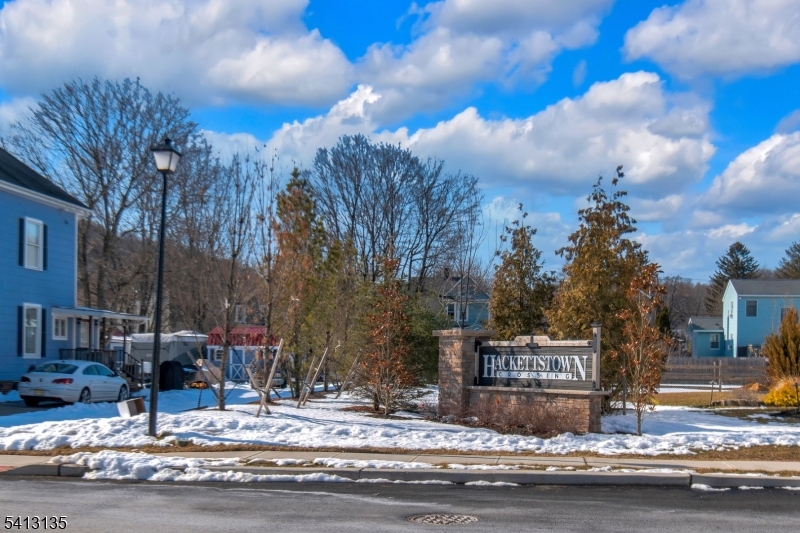 Hackettstown Crossing - Residential
