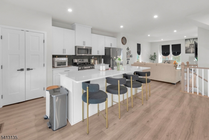 Hackettstown Crossing - Residential