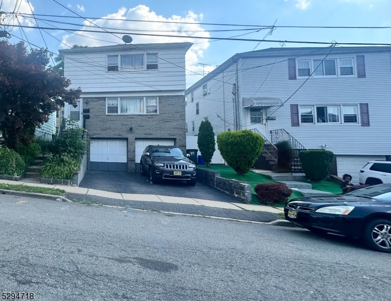 Irvington Twp., New Jersey 07111, United States, 8 Bedrooms Bedrooms, ,5 BathroomsBathrooms,Residential,Pending,54977