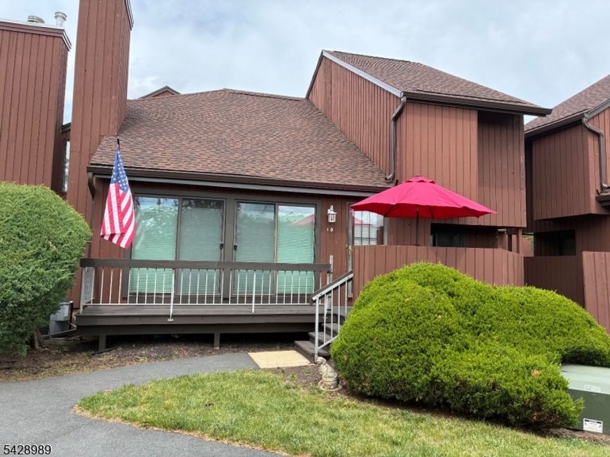 Come and see this fantastic townhome located in the Glen Community of Hillsborough. This home has many updated features as well as a great view of the courtyard.
