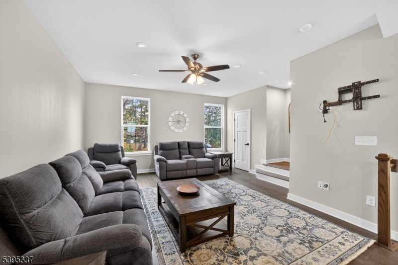 Hackettstown Crossing - Residential