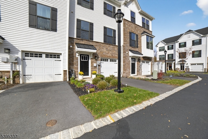 Hackettstown Crossing - Residential