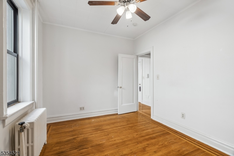 Jersey City, New Jersey 07306, United States, 2 Bedrooms Bedrooms, ,1 BathroomBathrooms,Residential,Active,119699