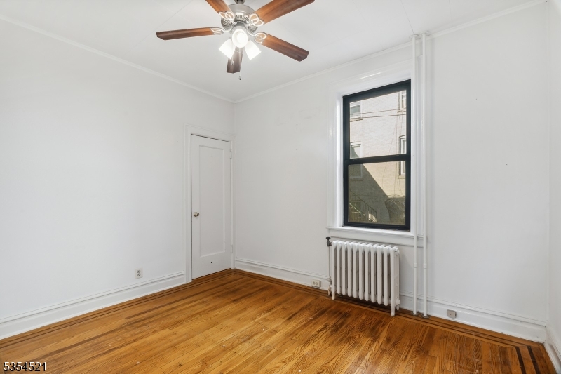 Jersey City, New Jersey 07306, United States, 2 Bedrooms Bedrooms, ,1 BathroomBathrooms,Residential,Active,119699