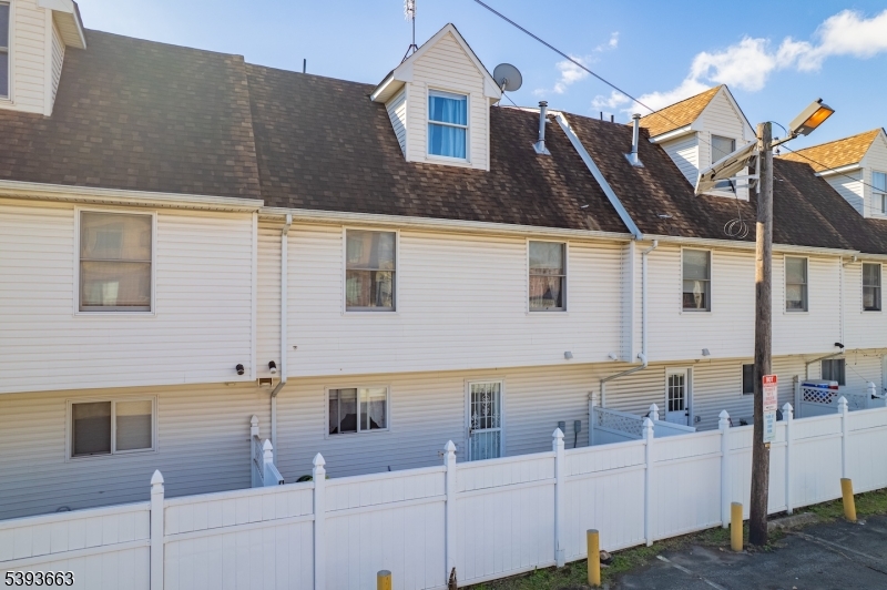 lronbound - Residential