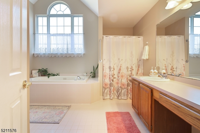 Oak Meadows - Residential