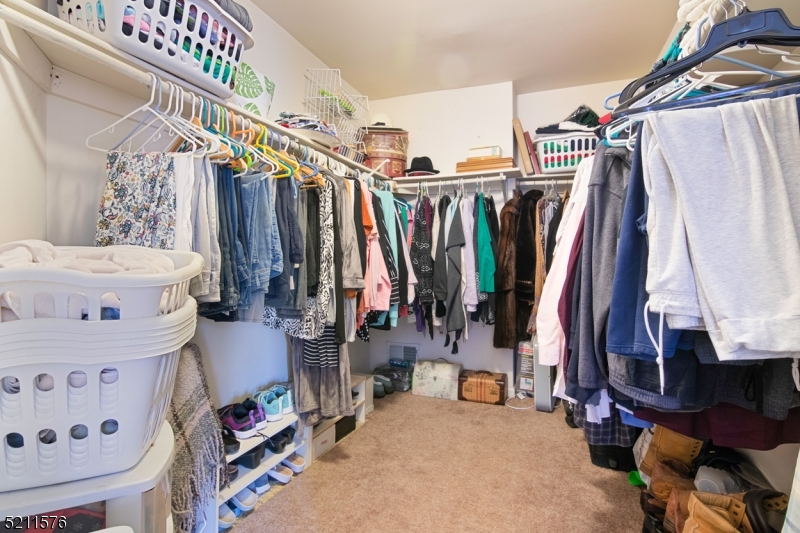 Oak Meadows - Residential