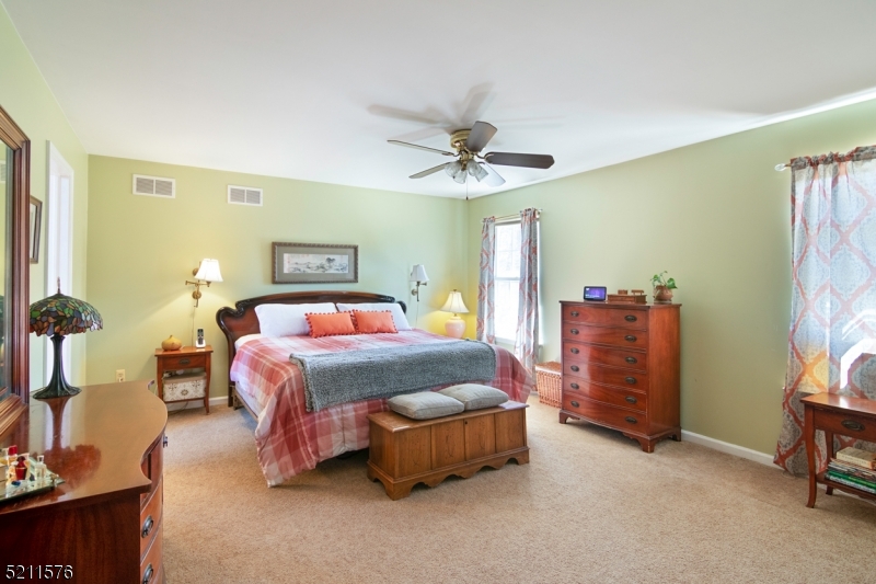 Oak Meadows - Residential