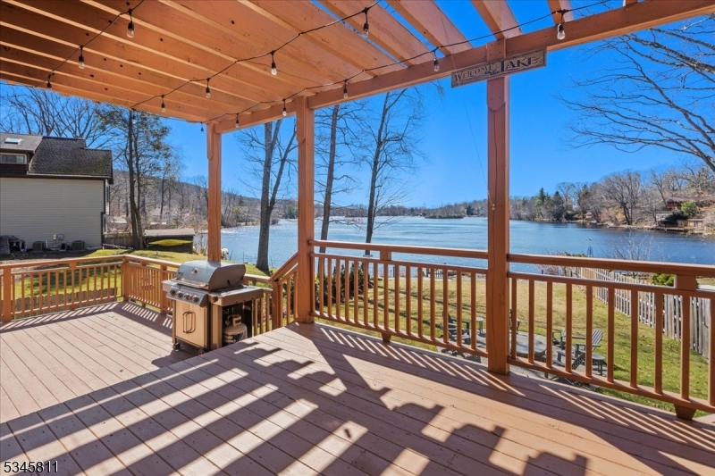 Upper Greenwood Lake - Residential