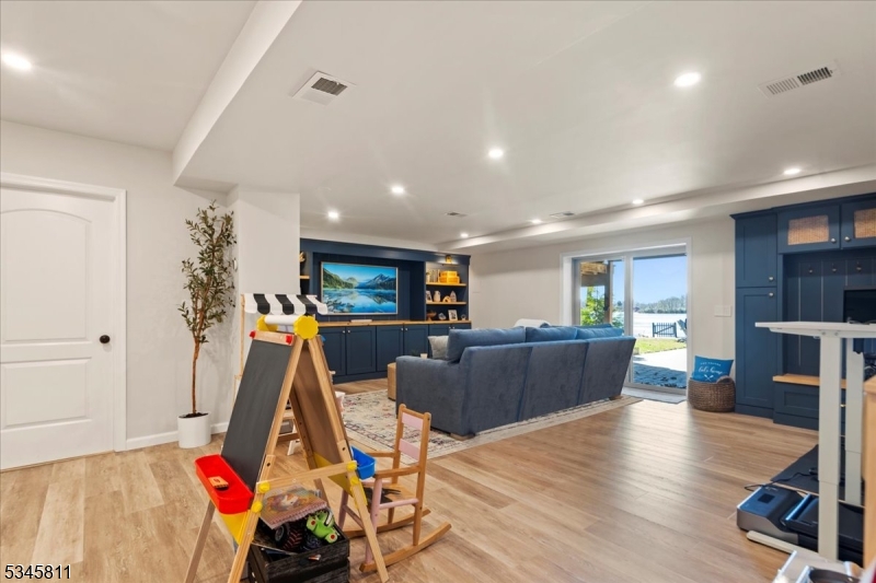 Upper Greenwood Lake - Residential