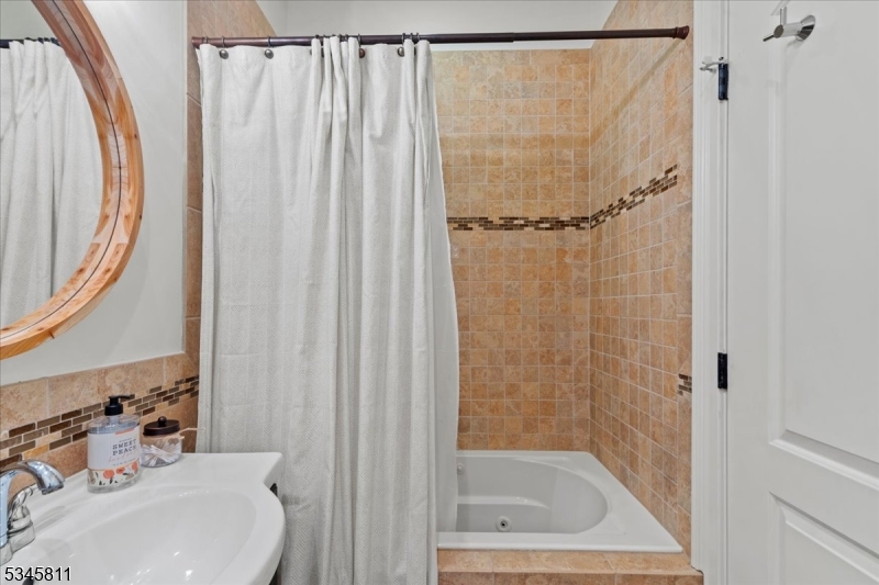 Upper Greenwood Lake - Residential