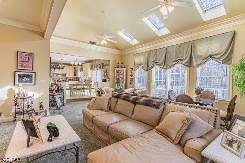 Dey Hill Farms - Residential