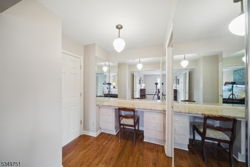 Cedar Knolls - Residential