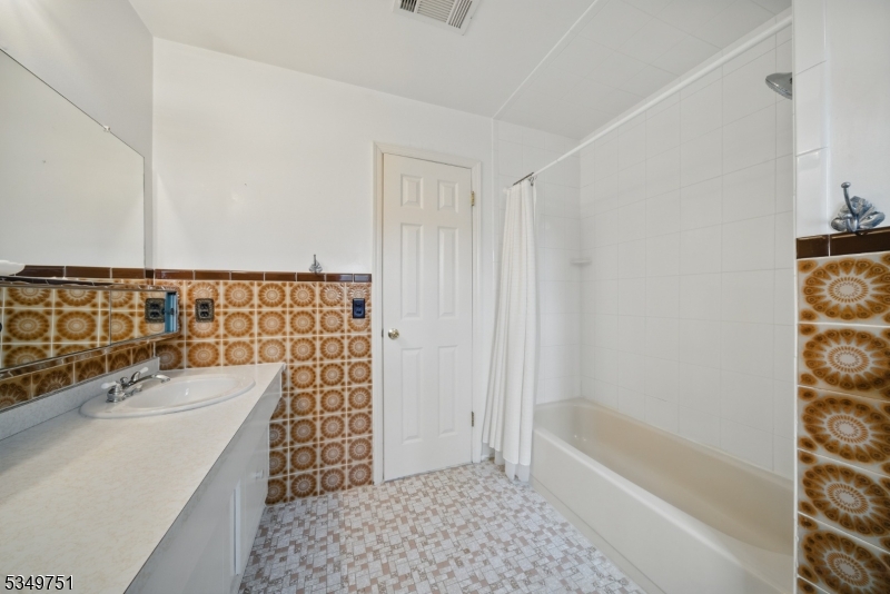 Cedar Knolls - Residential