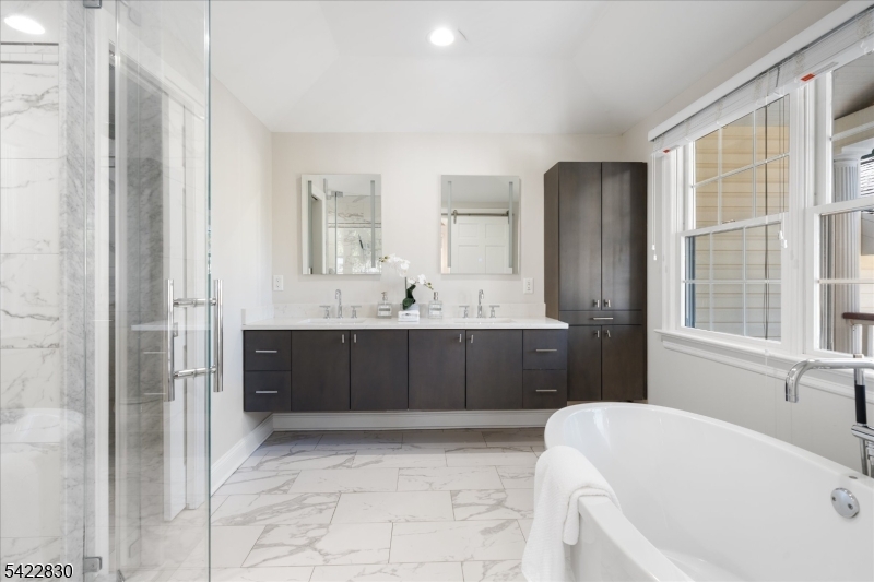 Rolling Hill - Residential