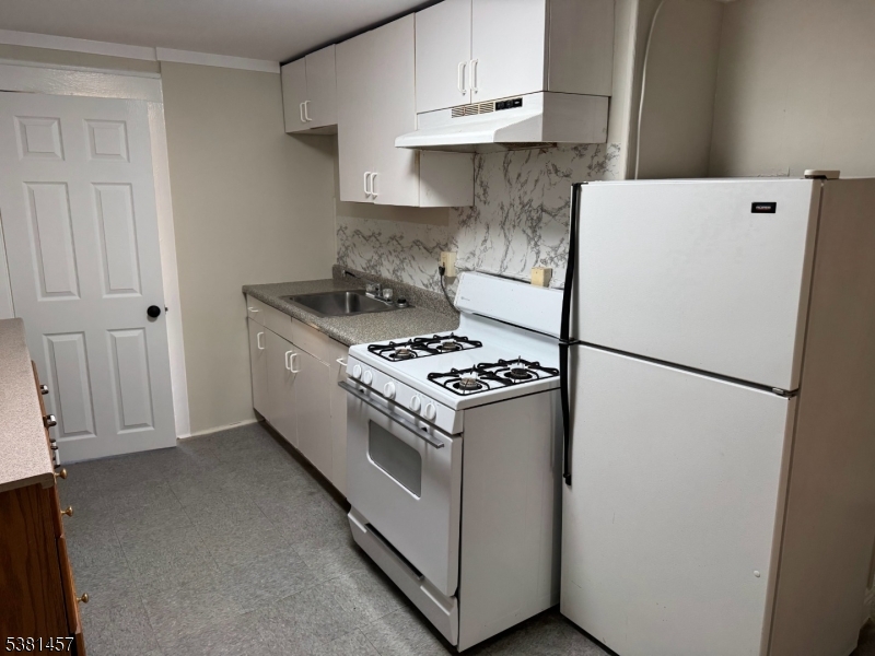 Cattano/ Downtown - Residential Lease