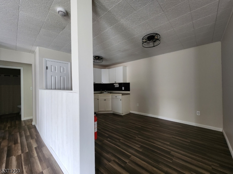 Franklin Boro, New Jersey 07416, United States, 2 Bedrooms Bedrooms, ,1 BathroomBathrooms,Residential,Active,170484