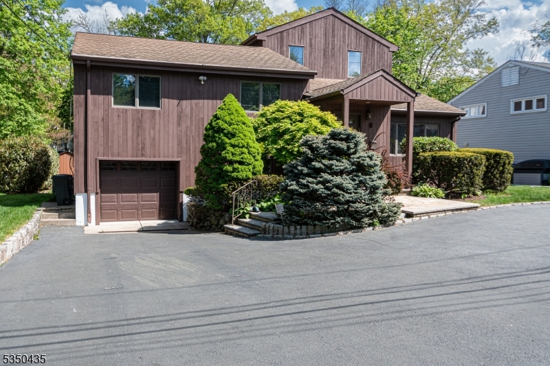 8 Cornell Street
