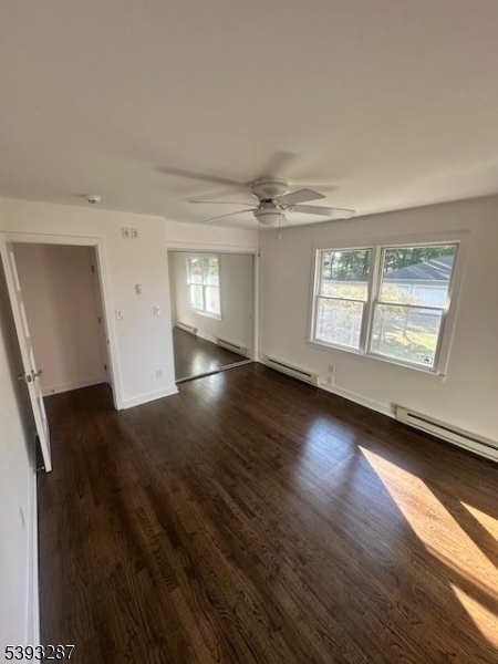 Cedar Grove Twp., New Jersey 07009, United States, 2 Bedrooms Bedrooms, ,3 BathroomsBathrooms,Residential,Active,232367
