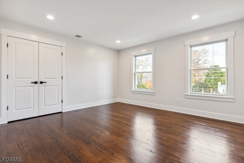 Washington's Headquarters - Residential