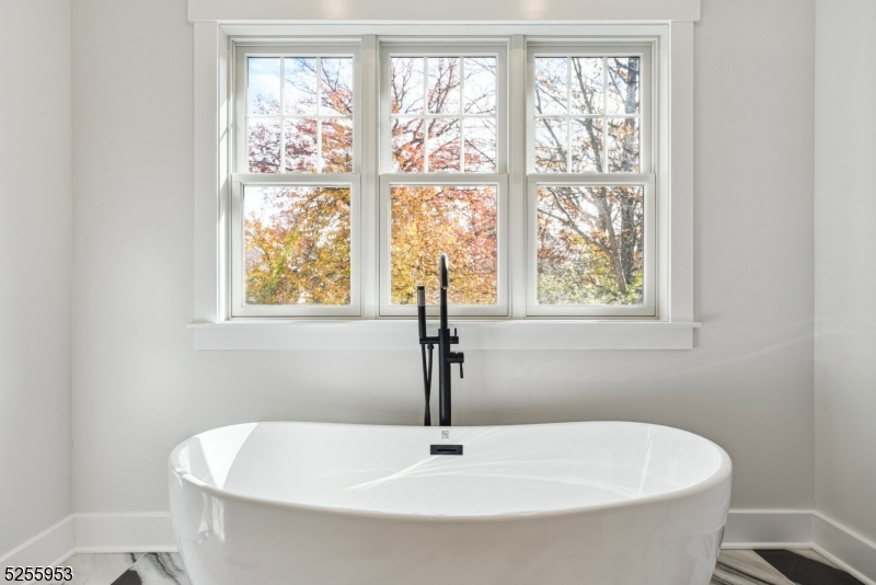 Washington's Headquarters - Residential