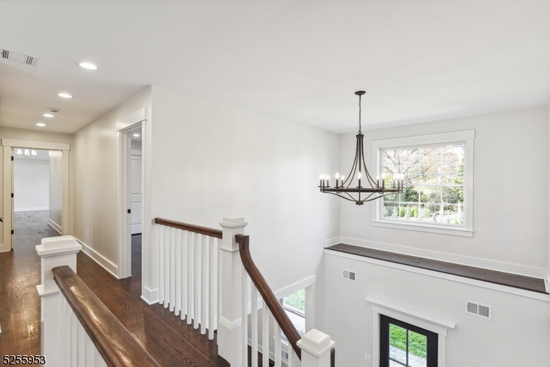 Washington's Headquarters - Residential