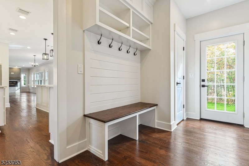 Washington's Headquarters - Residential