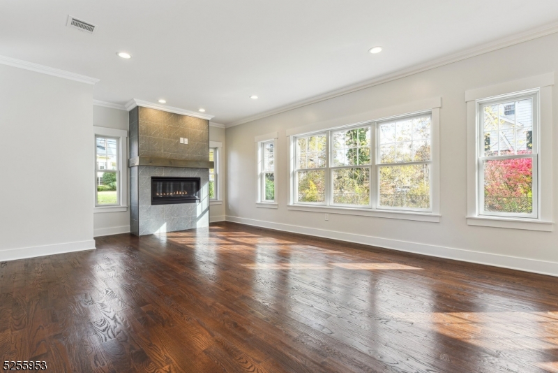 Washington's Headquarters - Residential