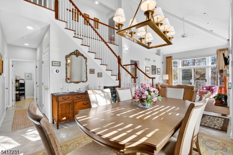 THE EAGLE ROCK - Residential