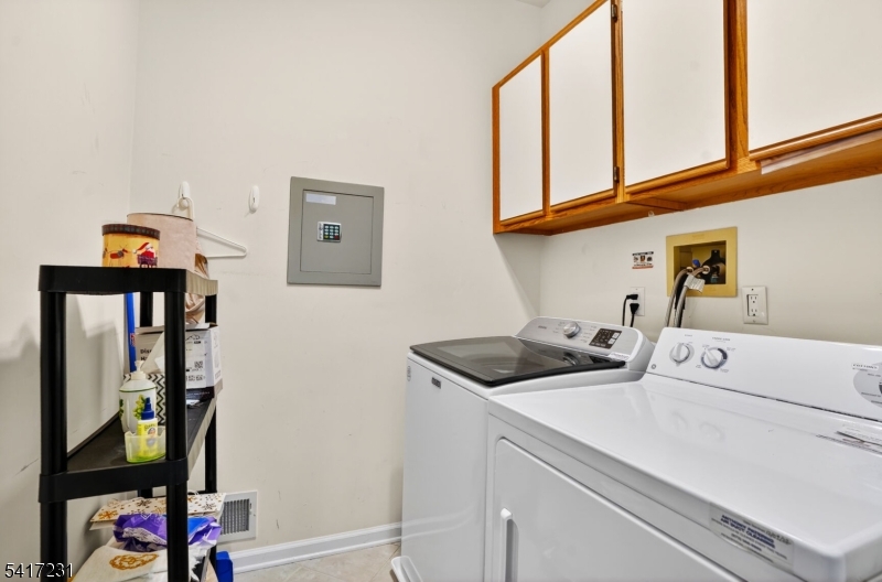 THE EAGLE ROCK - Residential