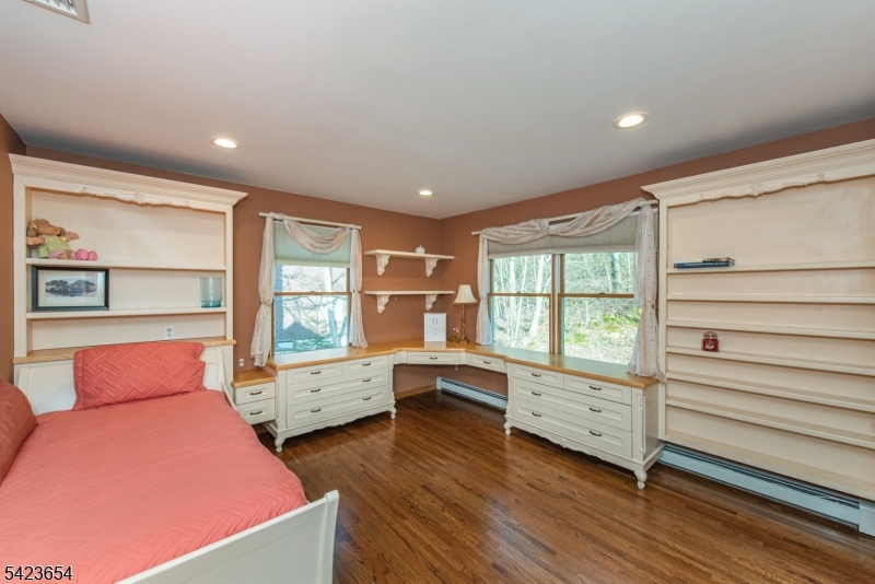 Oak Ridge - Residential