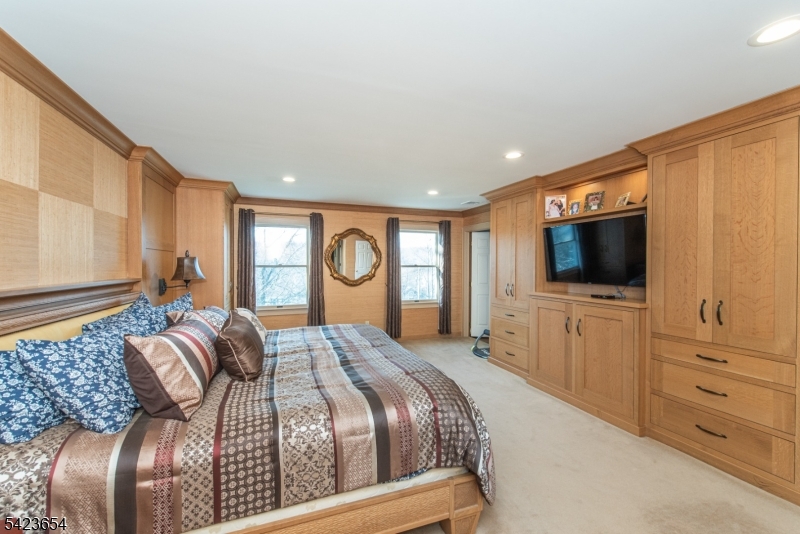 Oak Ridge - Residential