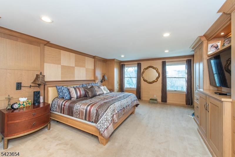 Oak Ridge - Residential