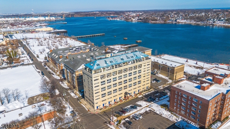 Crows Nest - Residential