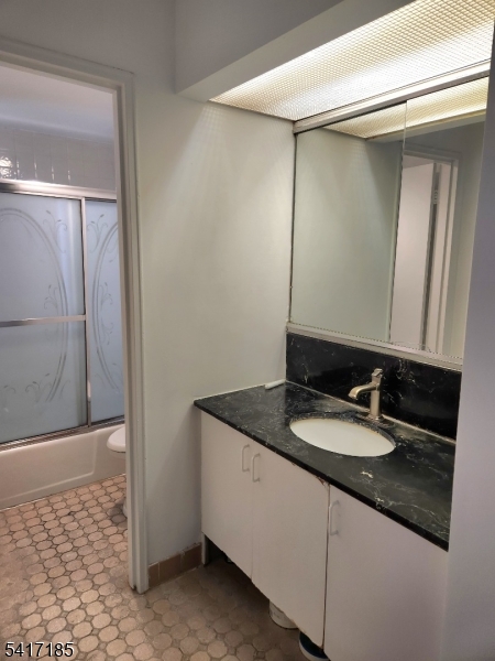 Green Knoll - Residential